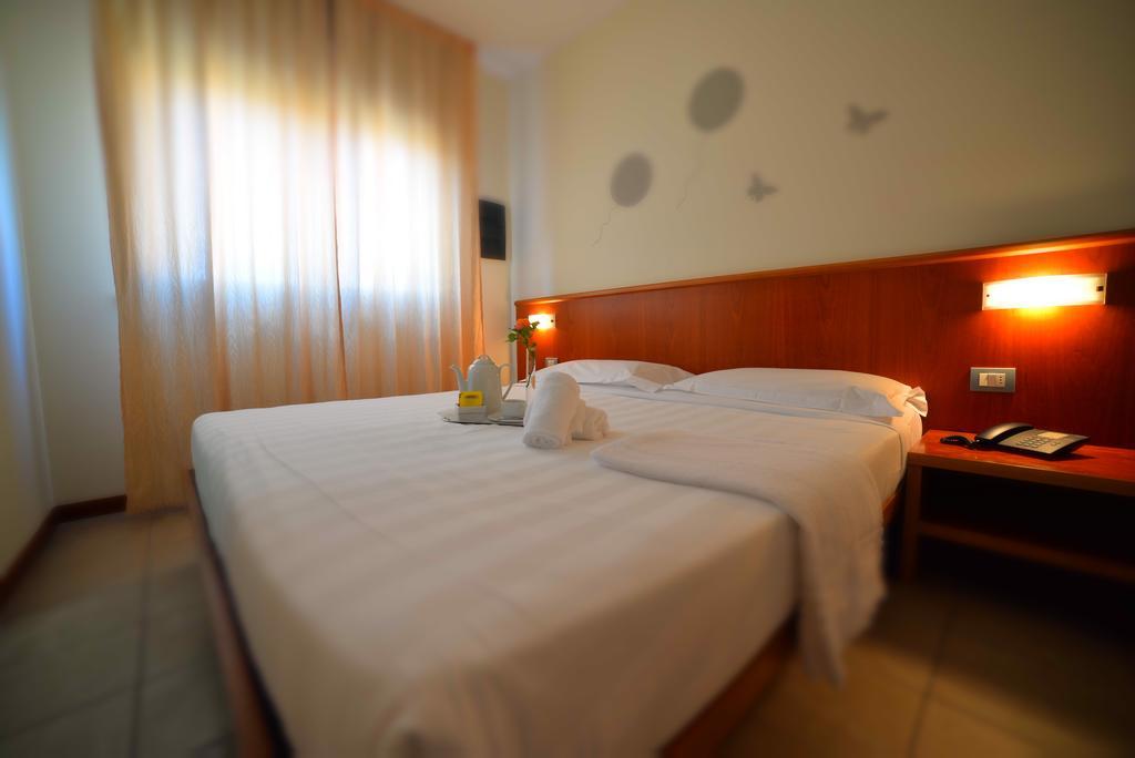 Leonardo Hotel Parma Buitenkant foto
