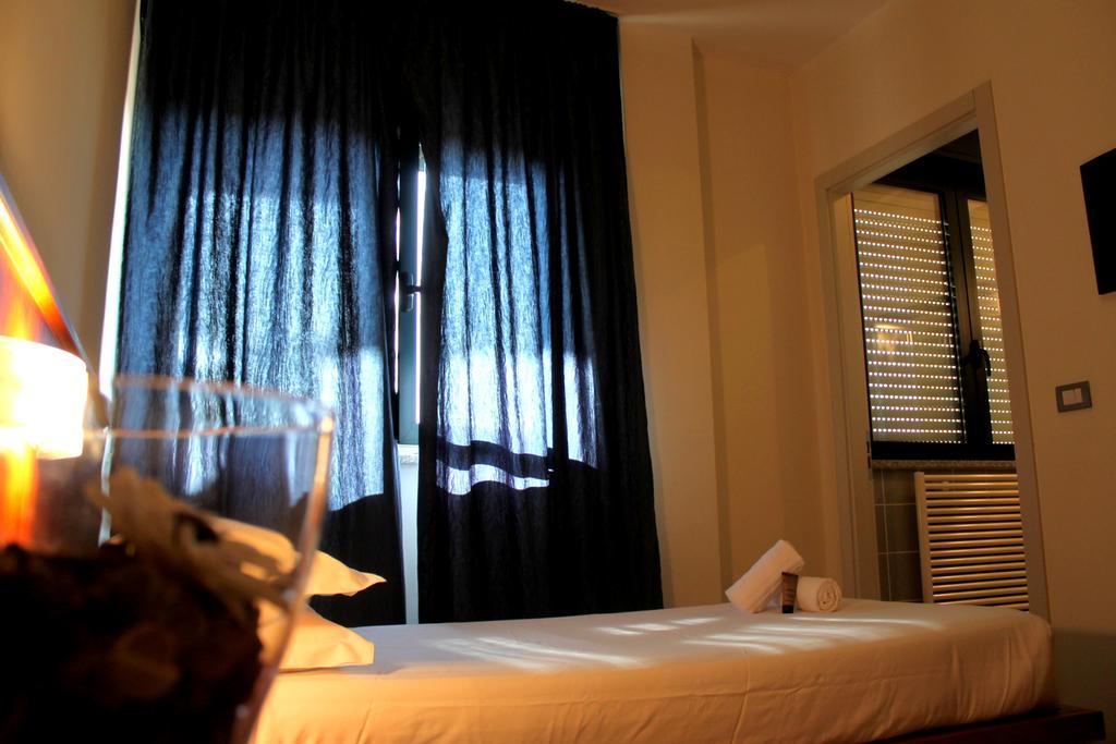 Leonardo Hotel Parma Buitenkant foto