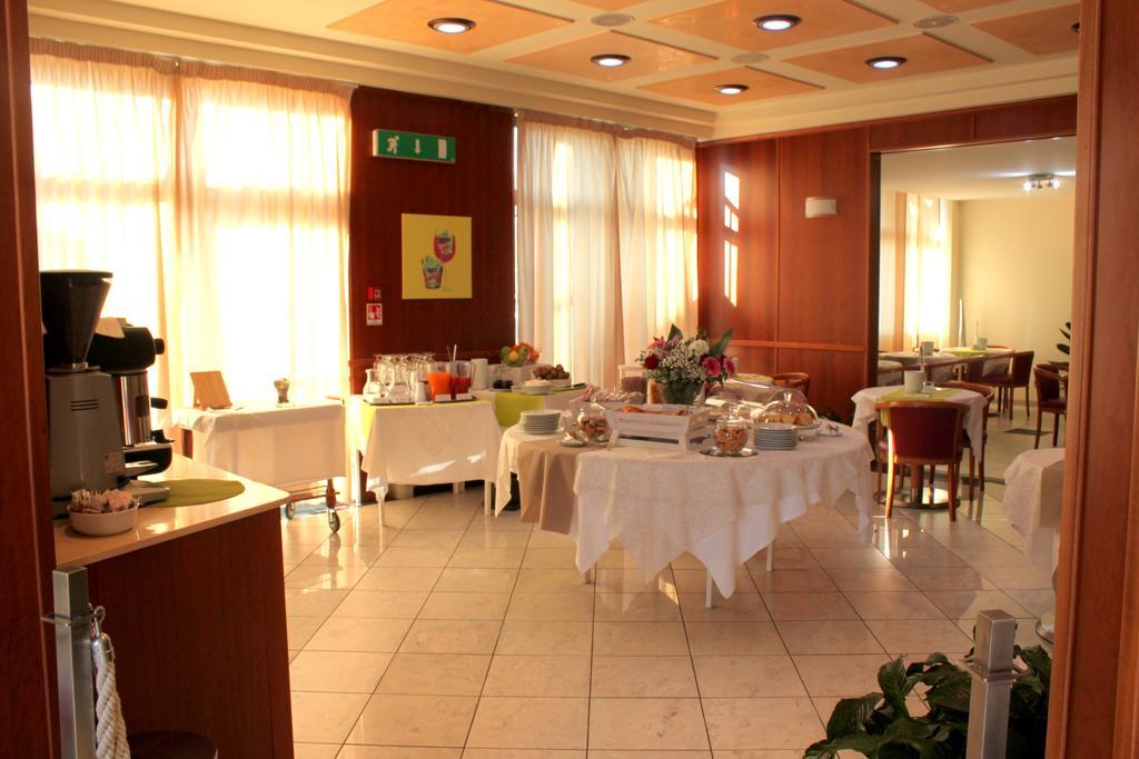 Leonardo Hotel Parma Buitenkant foto