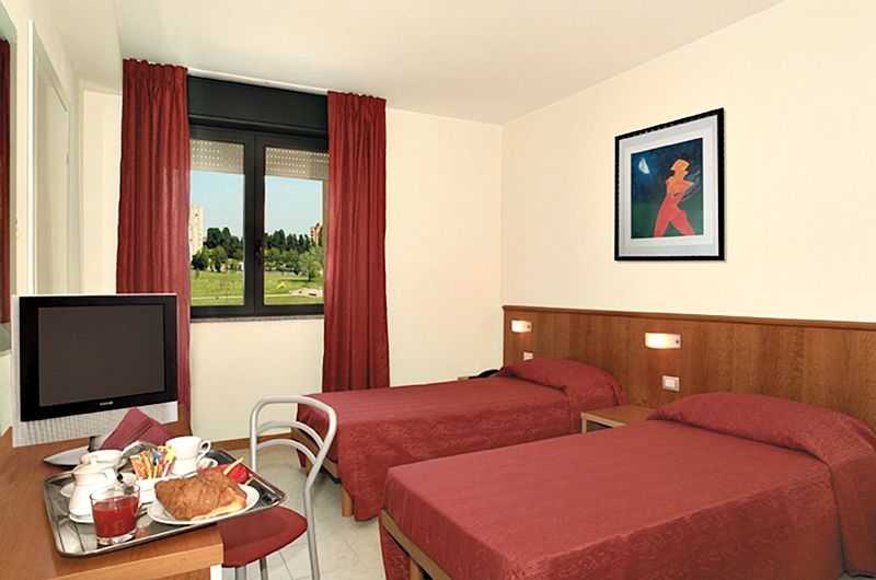 Leonardo Hotel Parma Buitenkant foto