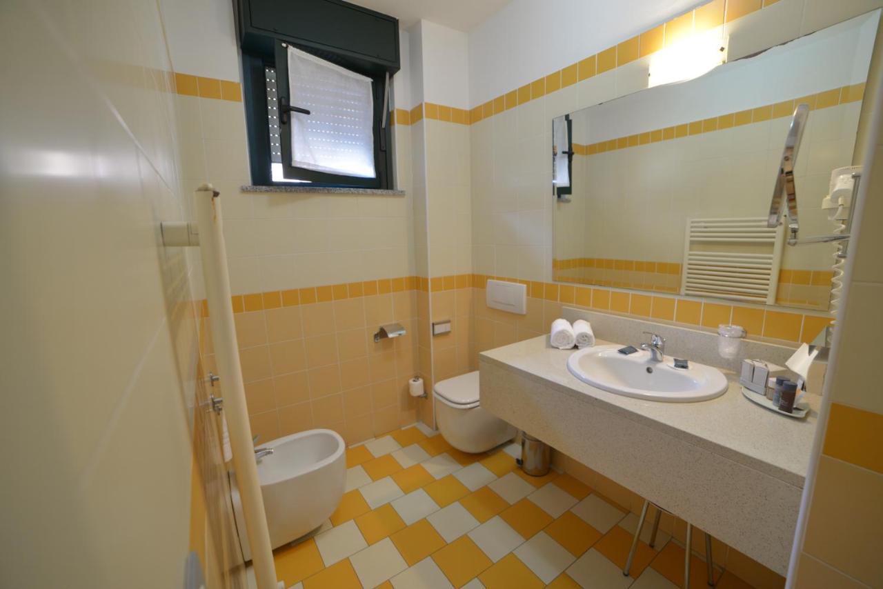 Leonardo Hotel Parma Buitenkant foto